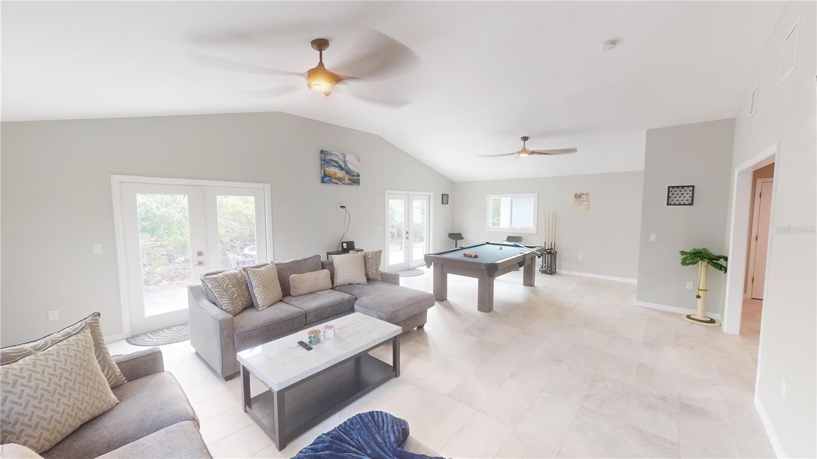 LONGBOAT KEY - Residential