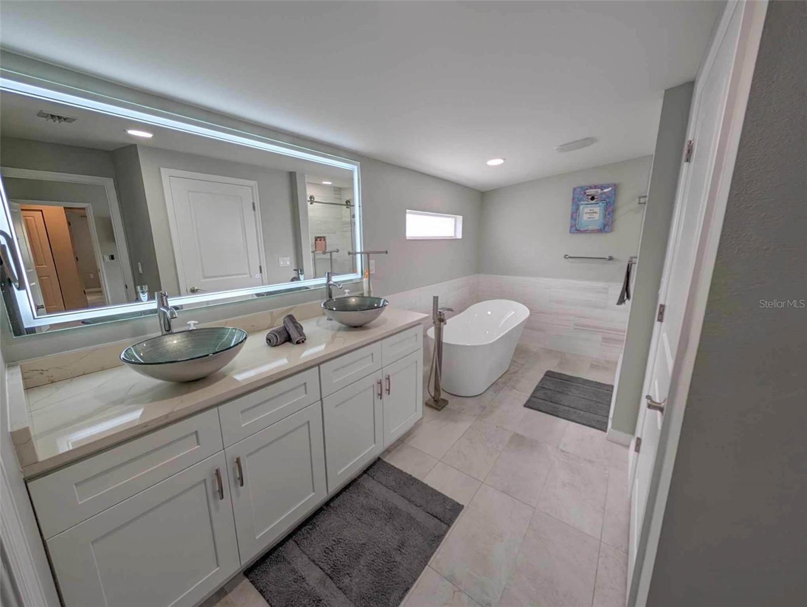 LONGBOAT KEY - Residential