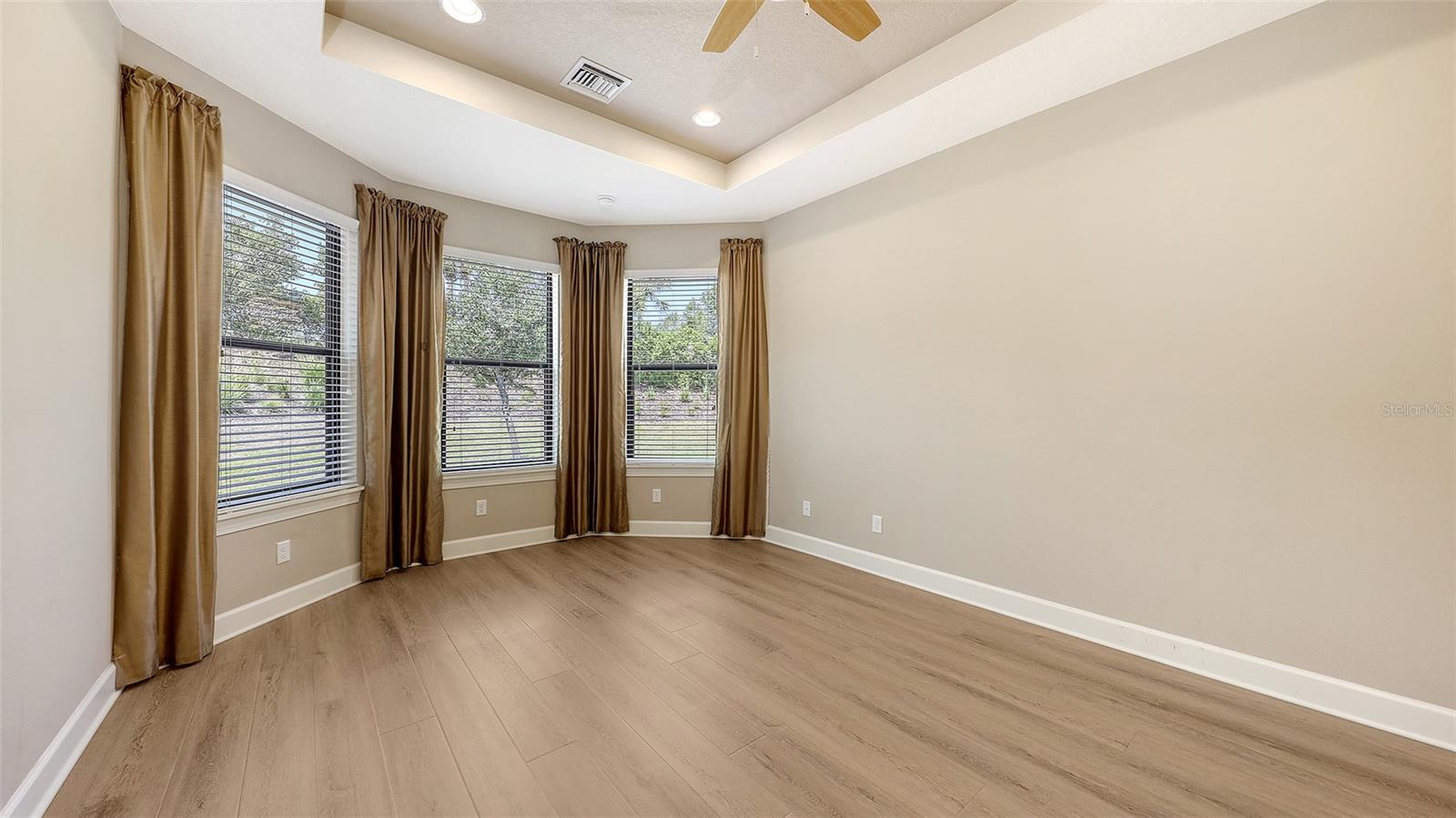 ESPLANADE GOLF AND COUNTRY CLUB - Residential