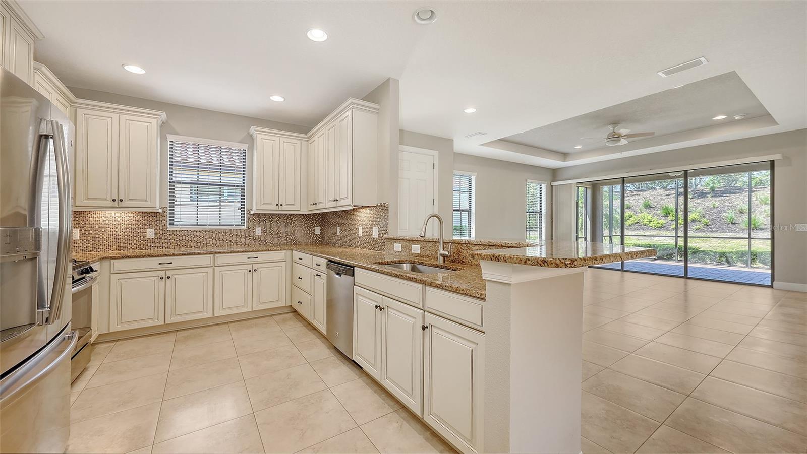 ESPLANADE GOLF AND COUNTRY CLUB - Residential