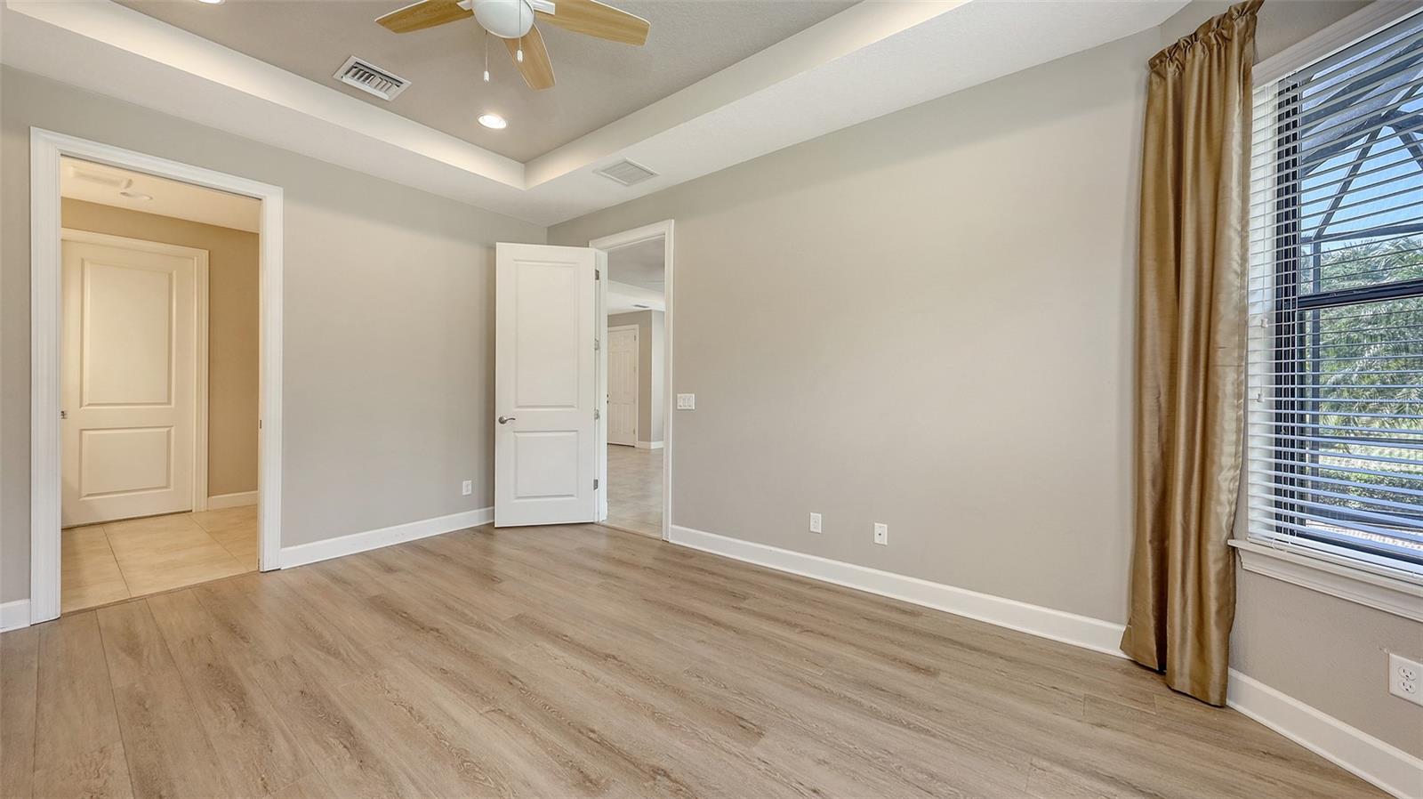 ESPLANADE GOLF AND COUNTRY CLUB - Residential