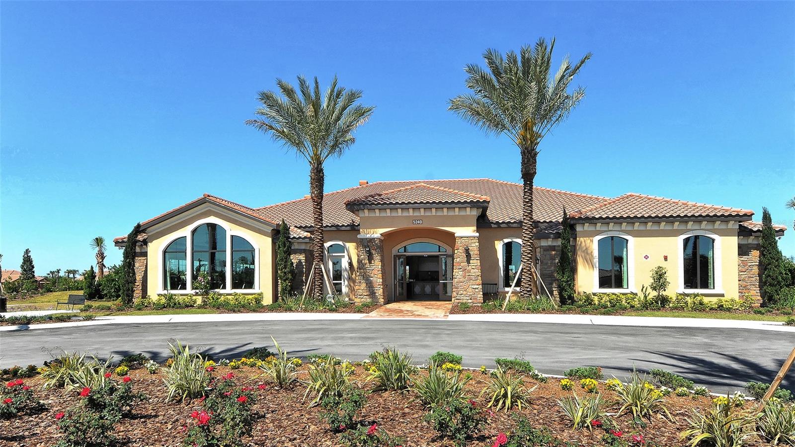 ESPLANADE GOLF AND COUNTRY CLUB - Residential