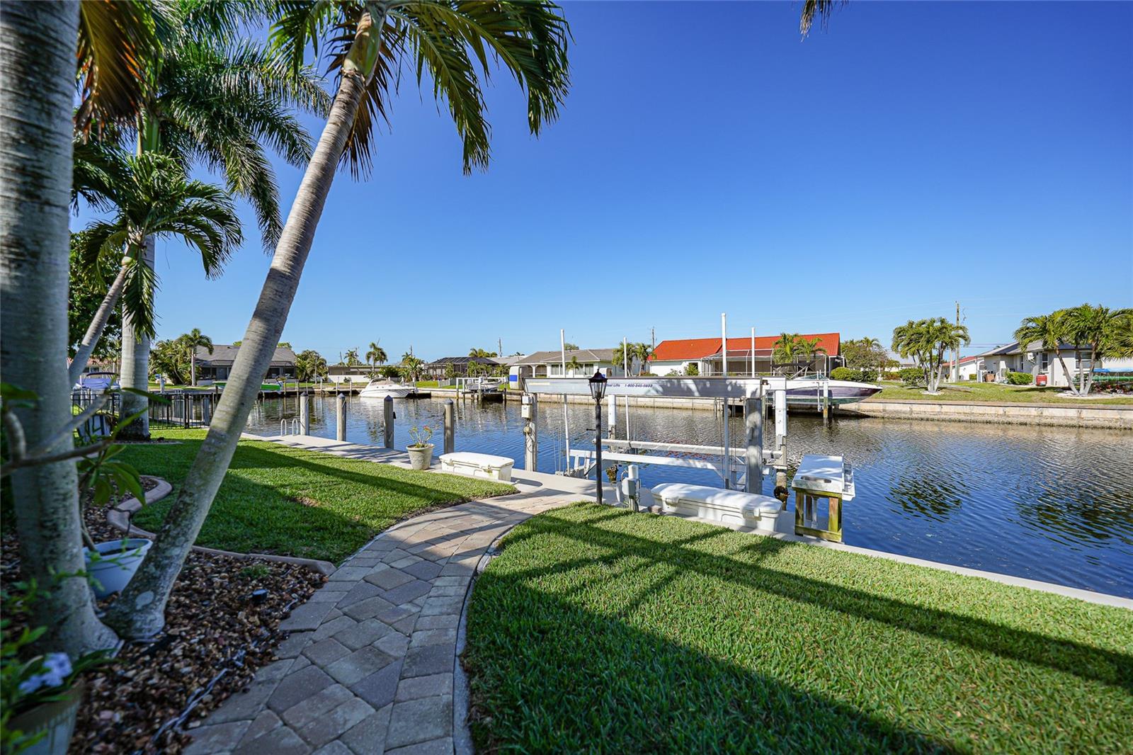 PUNTA GORDA ISLES SEC 7 - Residential