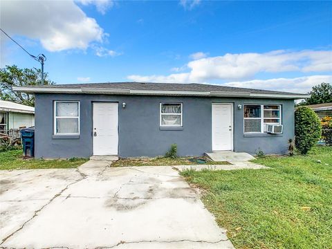 A home in WINTER HAVEN