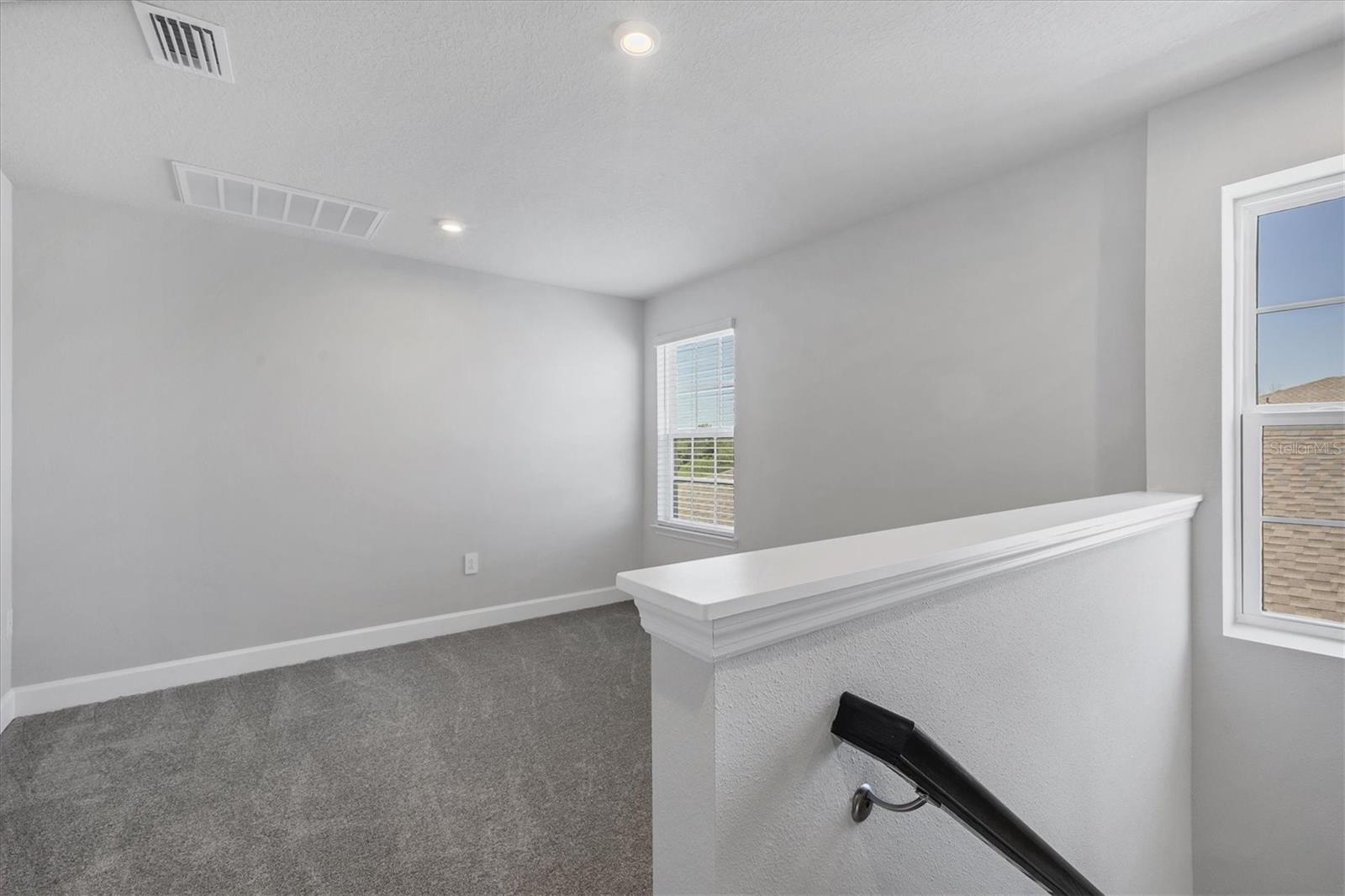 AVALON WOODS - Residential