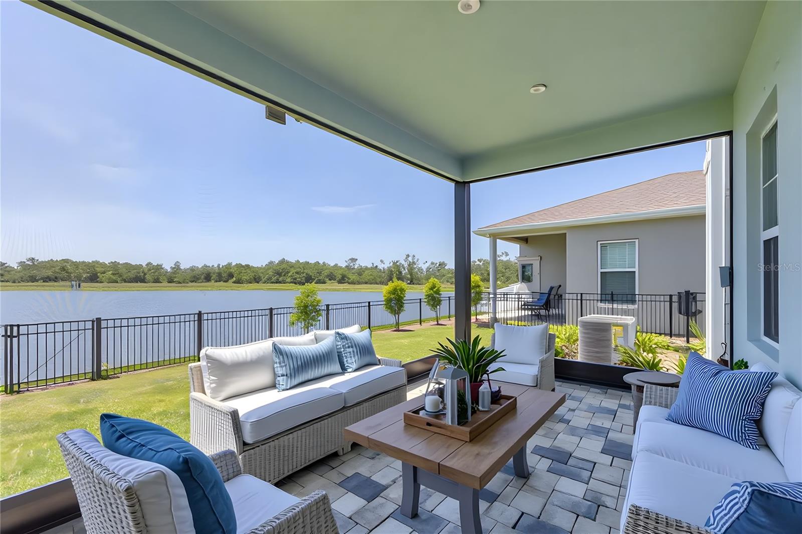 AVALON WOODS - Residential