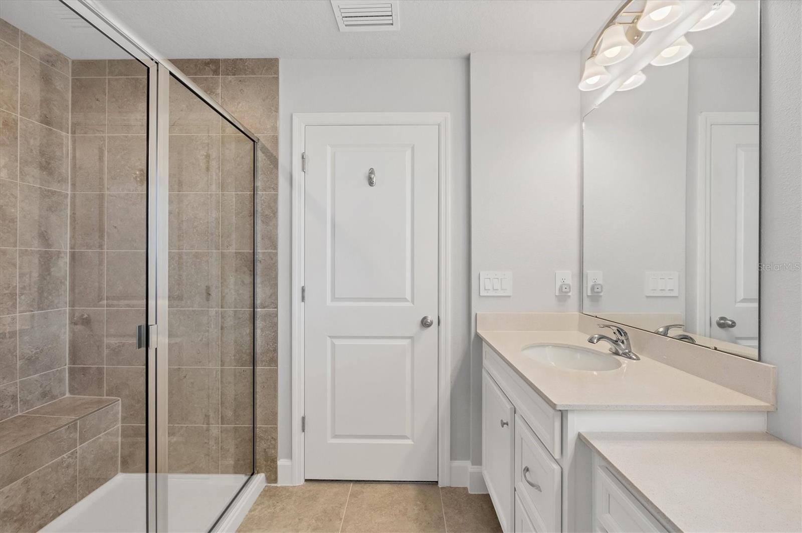 AVALON WOODS - Residential