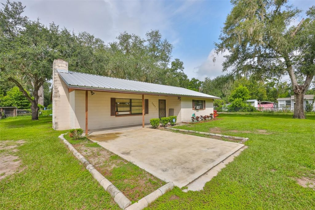 Photo of 2803 Franklin Street, Plant City, FL 33563 (MLS # TB8425829)