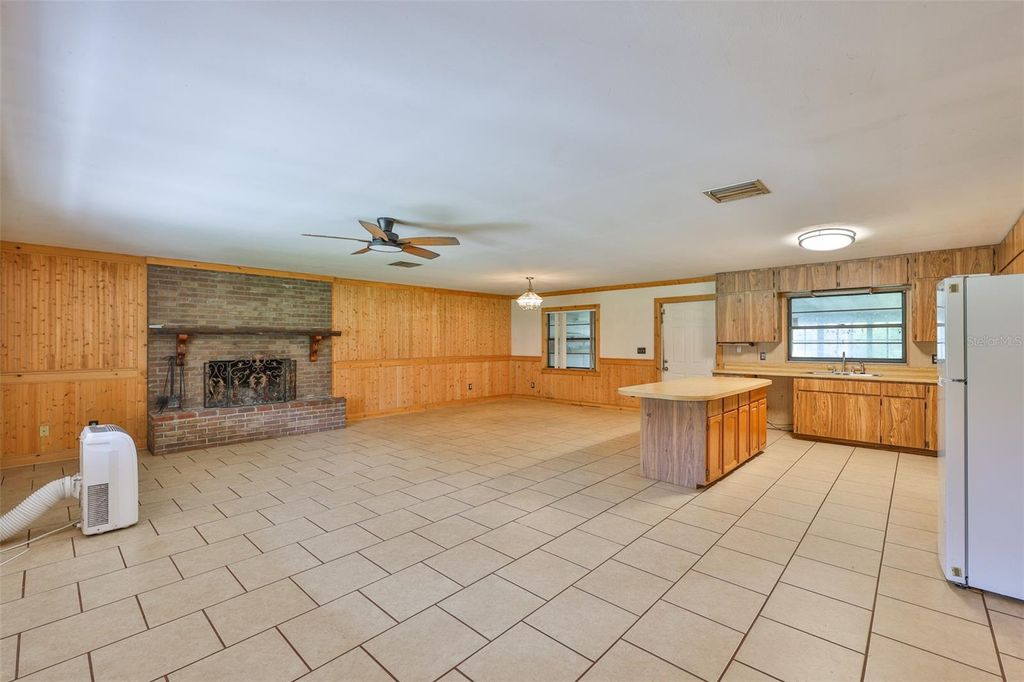 Photo of 2803 Franklin Street, Plant City, FL 33563 (MLS # TB8425829)
