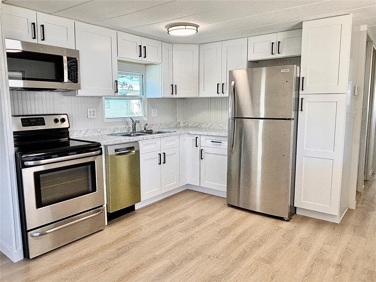 MOBEL AMERICANA MOBILE HOME PARK UNREC - Residential