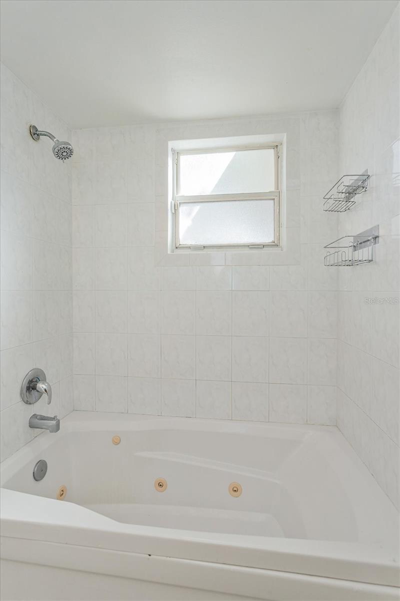 FOREST OAKS UNIT 1 - Residential