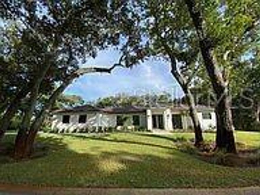 Rare east of A1A 1 Acre! Brand new modern 3/3 + den home and 1/1 + kitchen guest house on a secluded gated cul de sac. Massive income
generating guest house with greater potential if the entire house was rented! Screened patio and pool, with kitchen, lounge and spa. White
marble surfaces in kitchen and bathrooms and porcelain floors throughout. All surrounded by a protected nature preserve. 3 car garage plus
pad for RV/boat storage with hook ups! ;Water: City