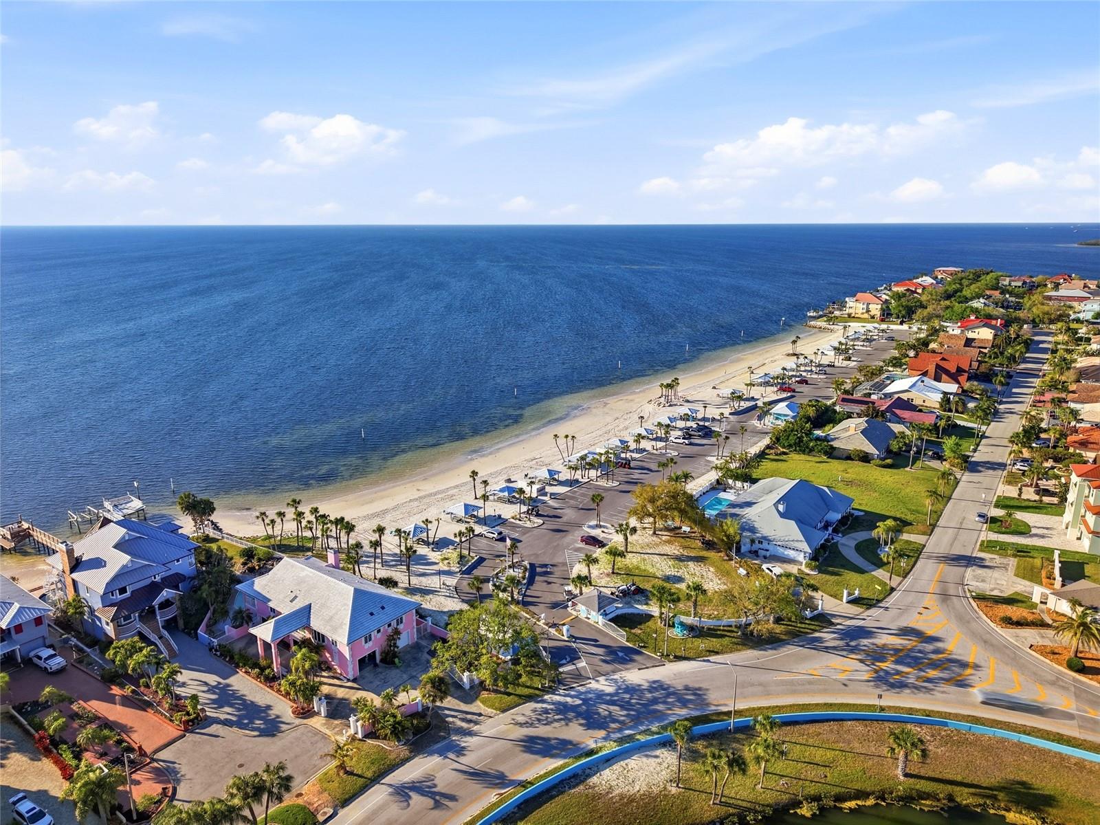 FLOR A MAR - Residential