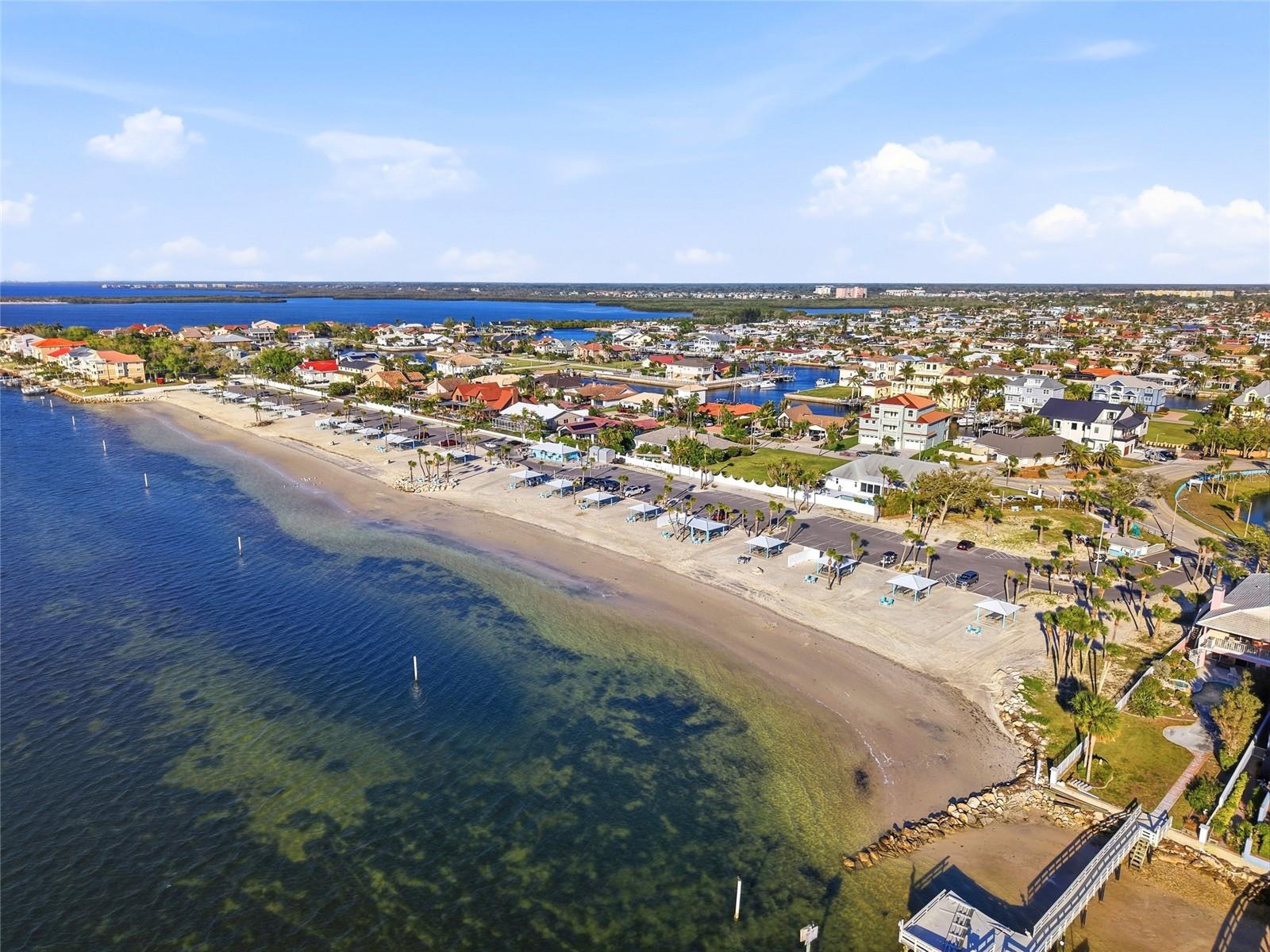 FLOR A MAR - Residential