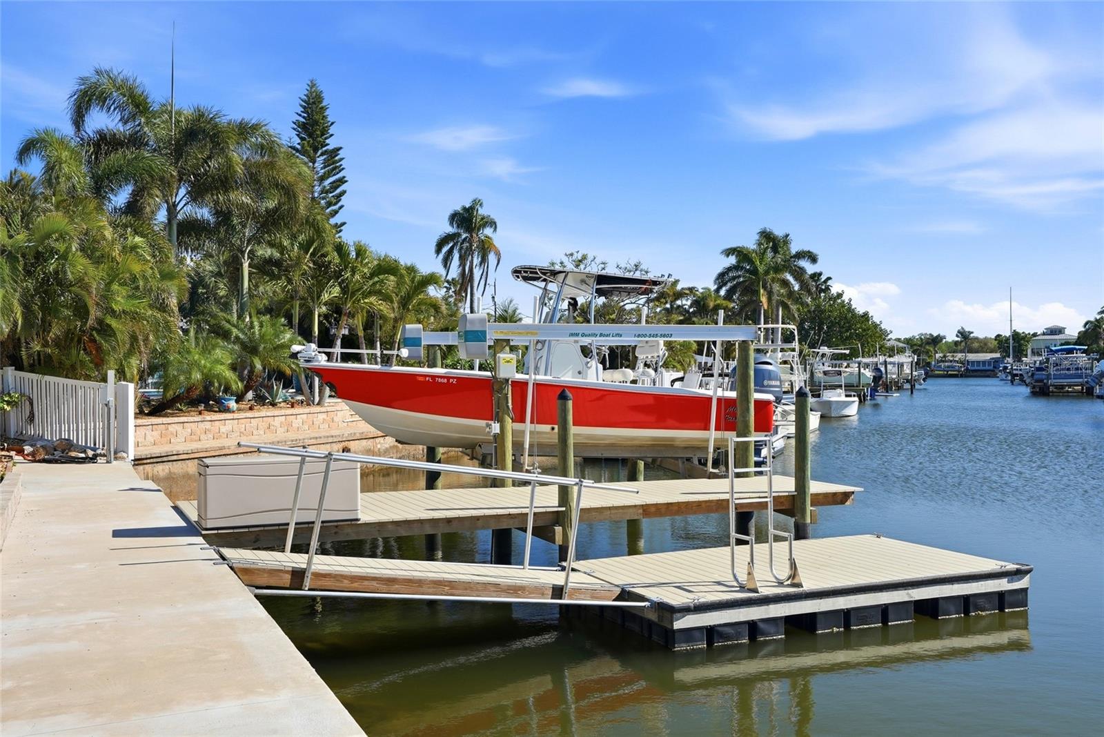 FLOR A MAR - Residential