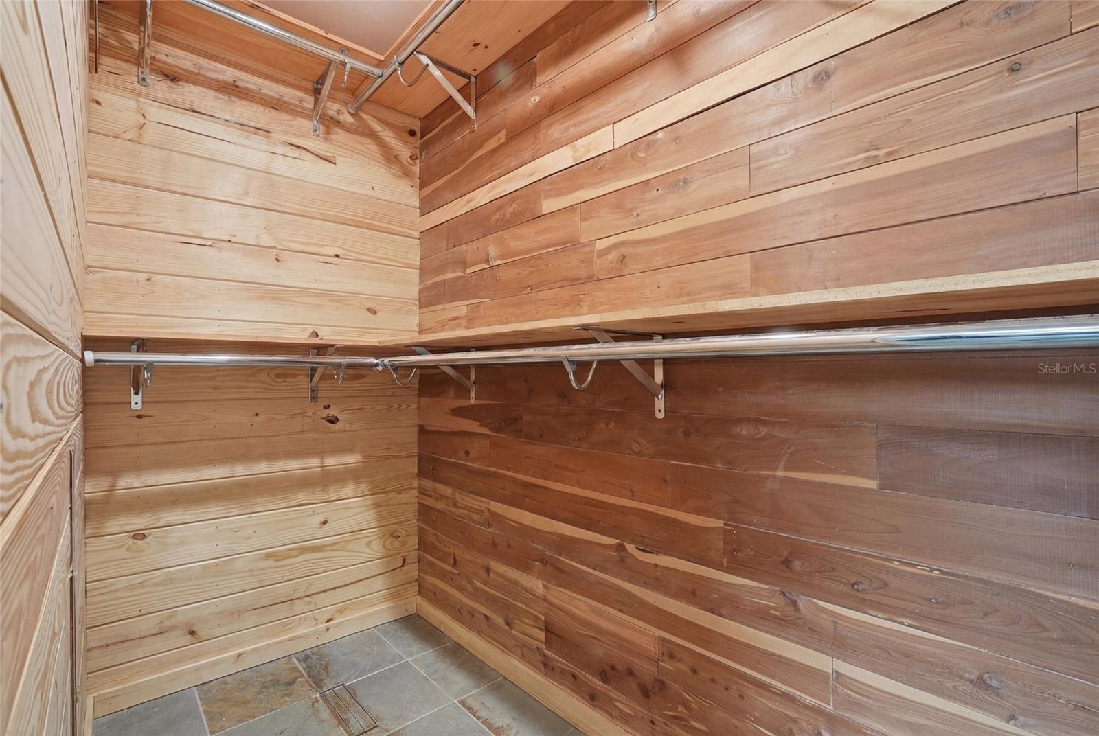 FLOR A MAR - Residential