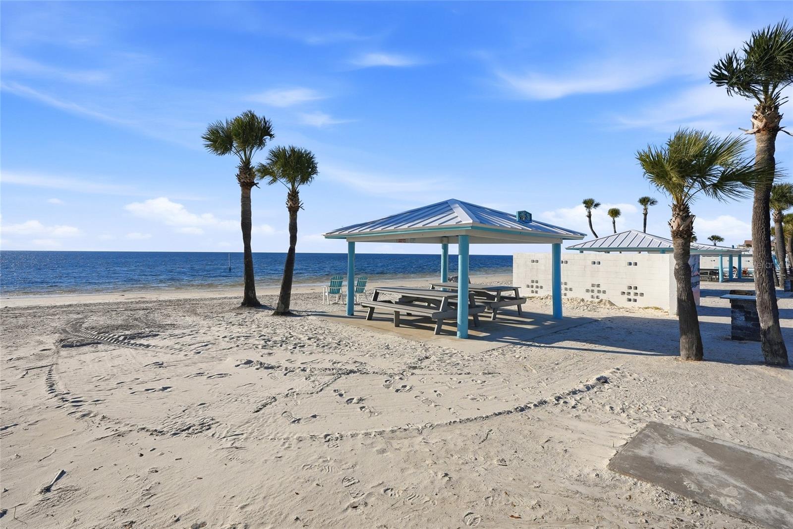 FLOR A MAR - Residential