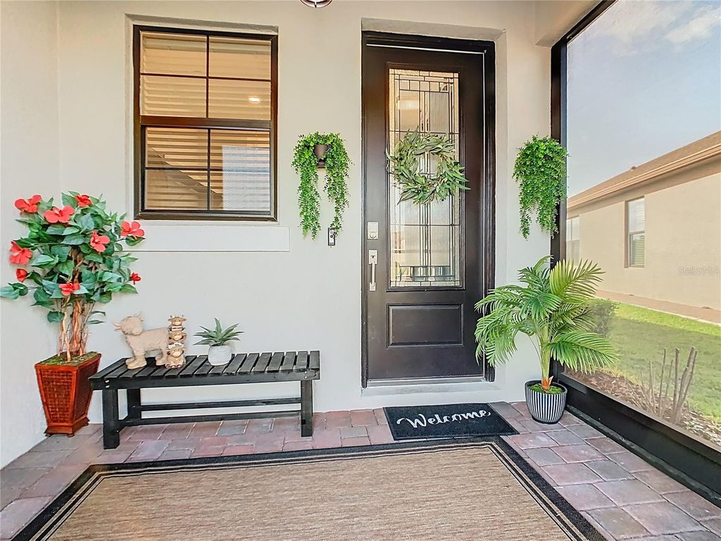 Photo of 962 Umbria Drive, Poinciana, FL 34759 (MLS # S5145870)