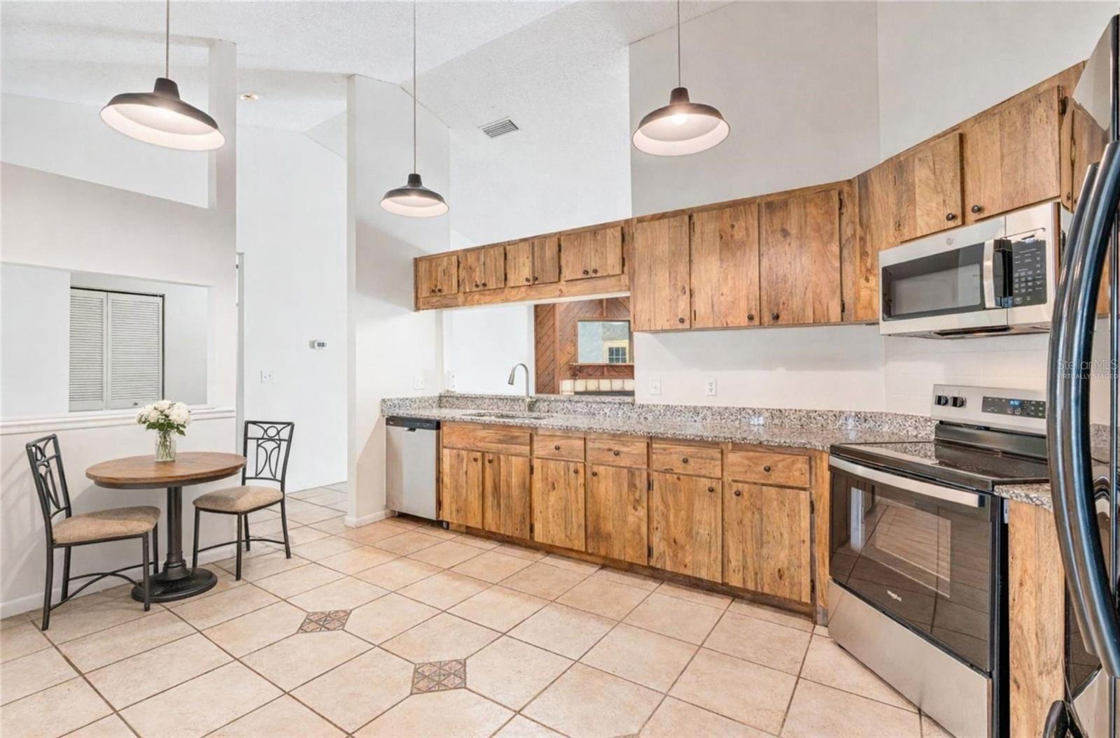 WOODLAND HILLS - Residential