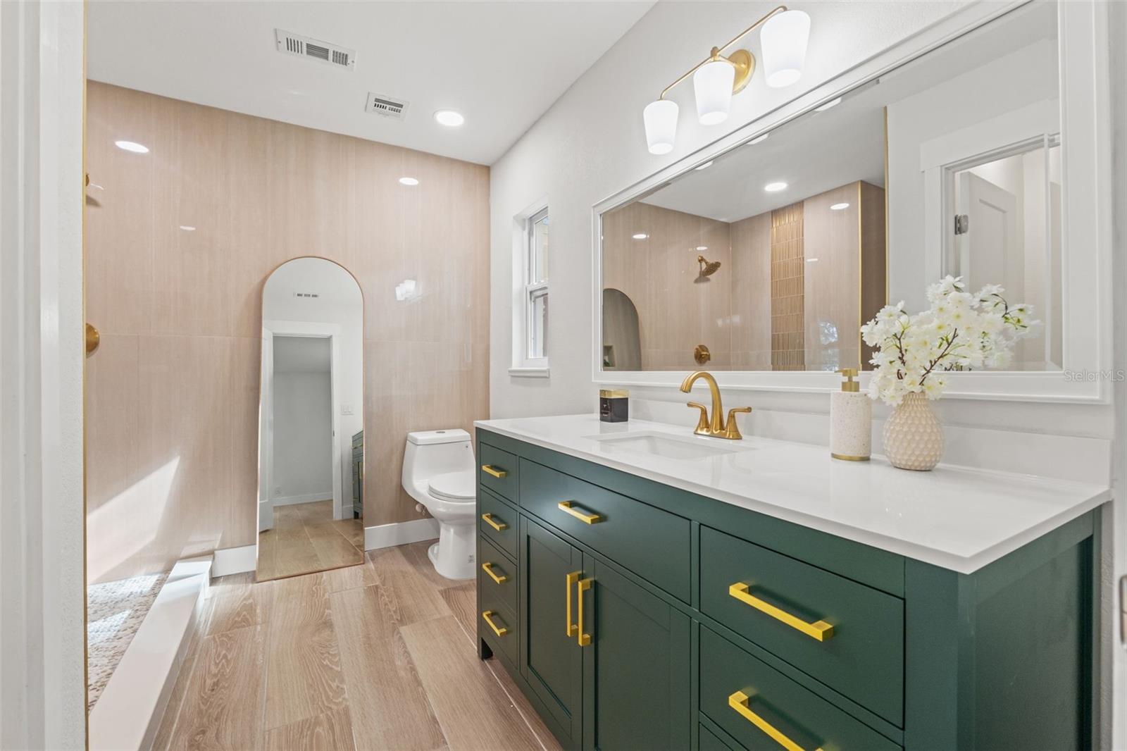 TANGLEWOOD - Residential