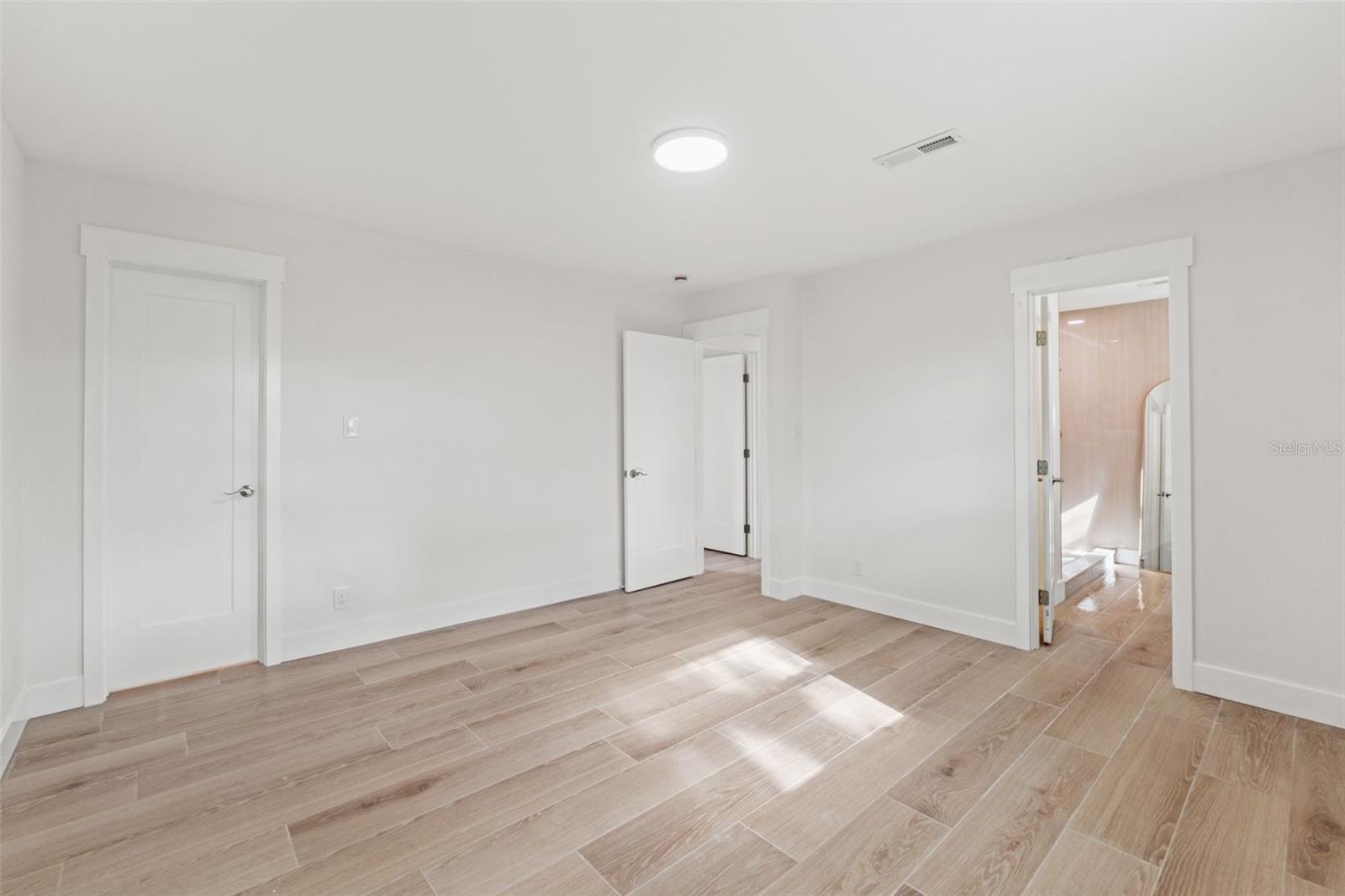 TANGLEWOOD - Residential