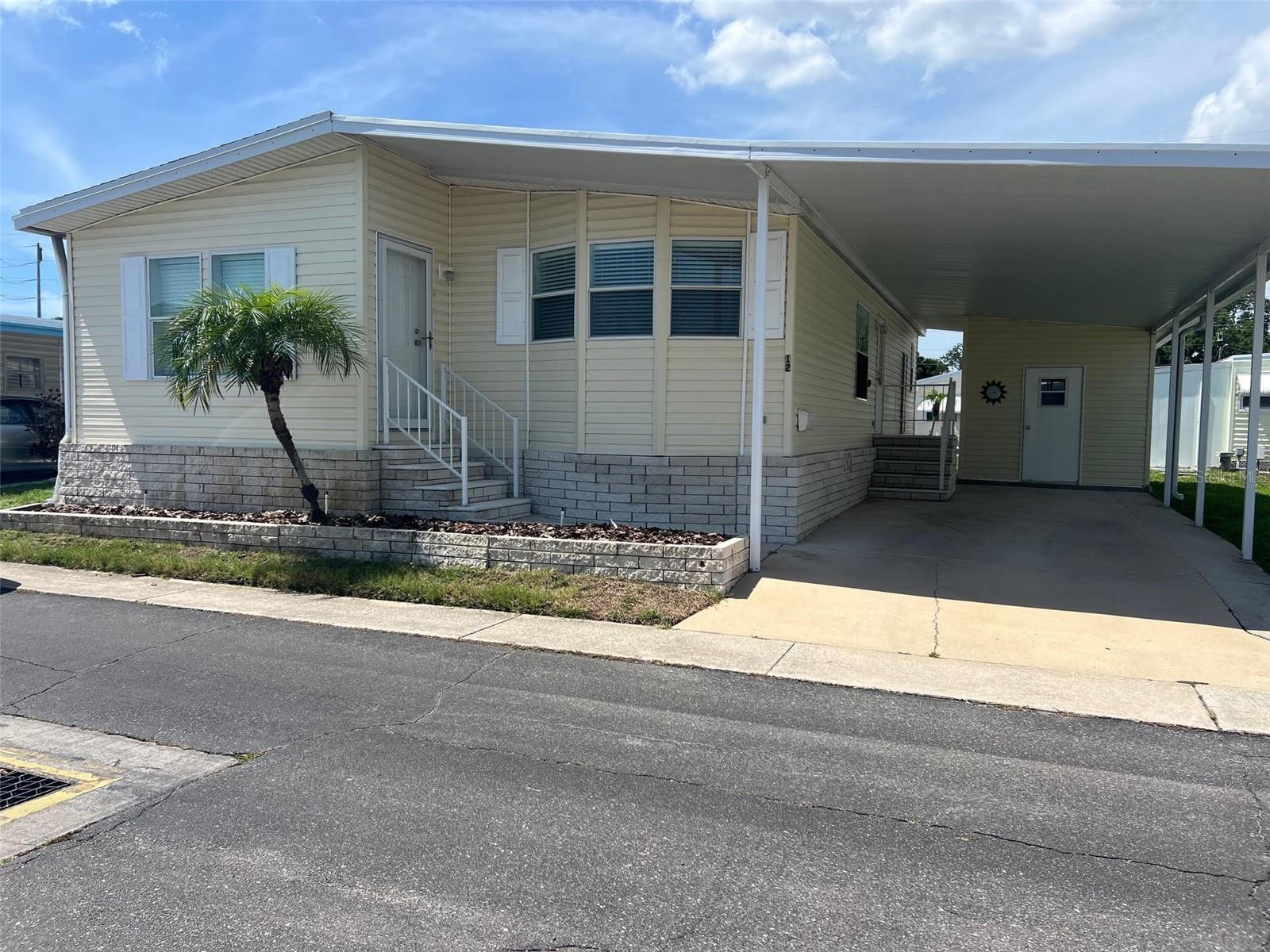 12 THATCH PALM STREET W