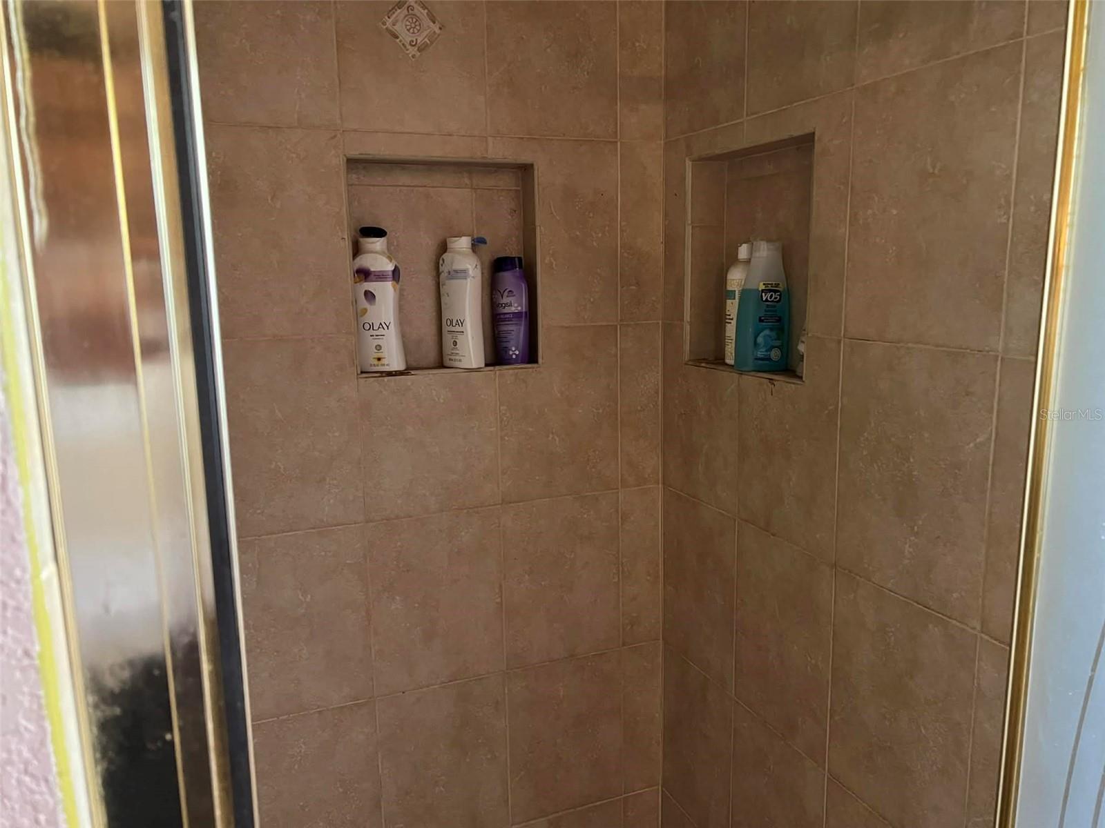 BVL UNIT 10 - Residential