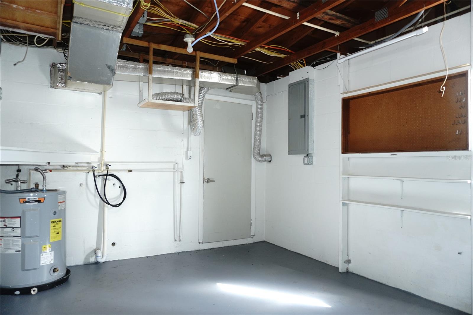 MIDWAY ACRES - Residential