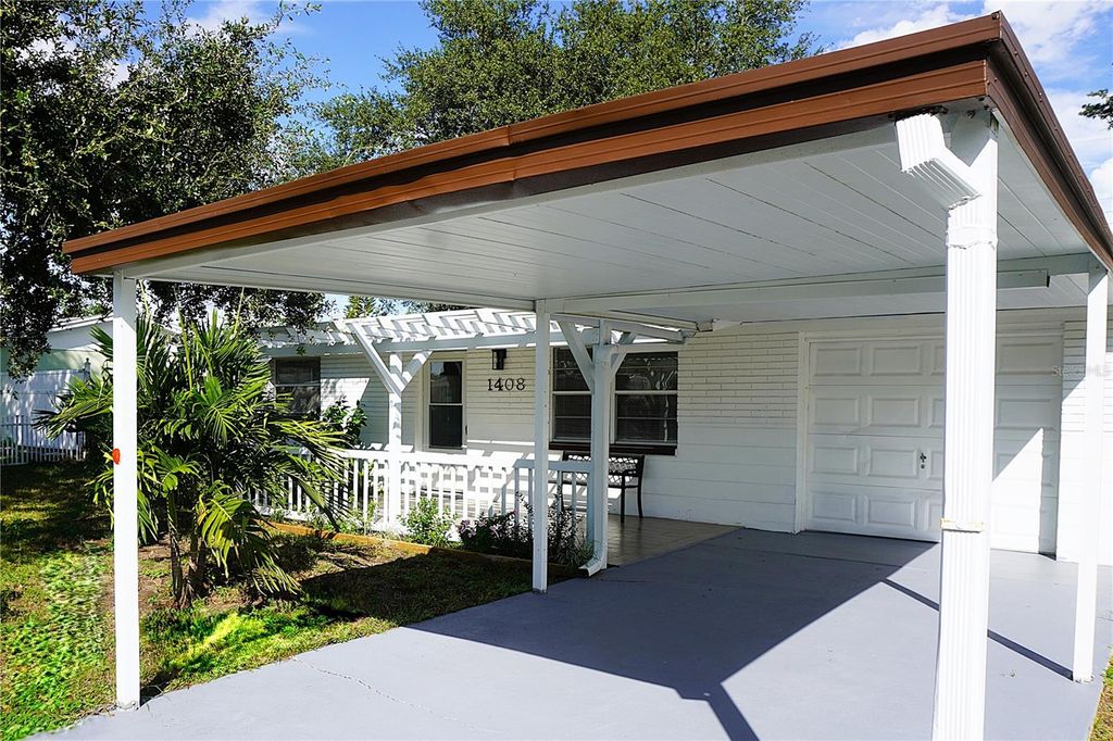 Photo of 1408 Jennings Drive, Holiday, FL 34690 (MLS # TB8439874)