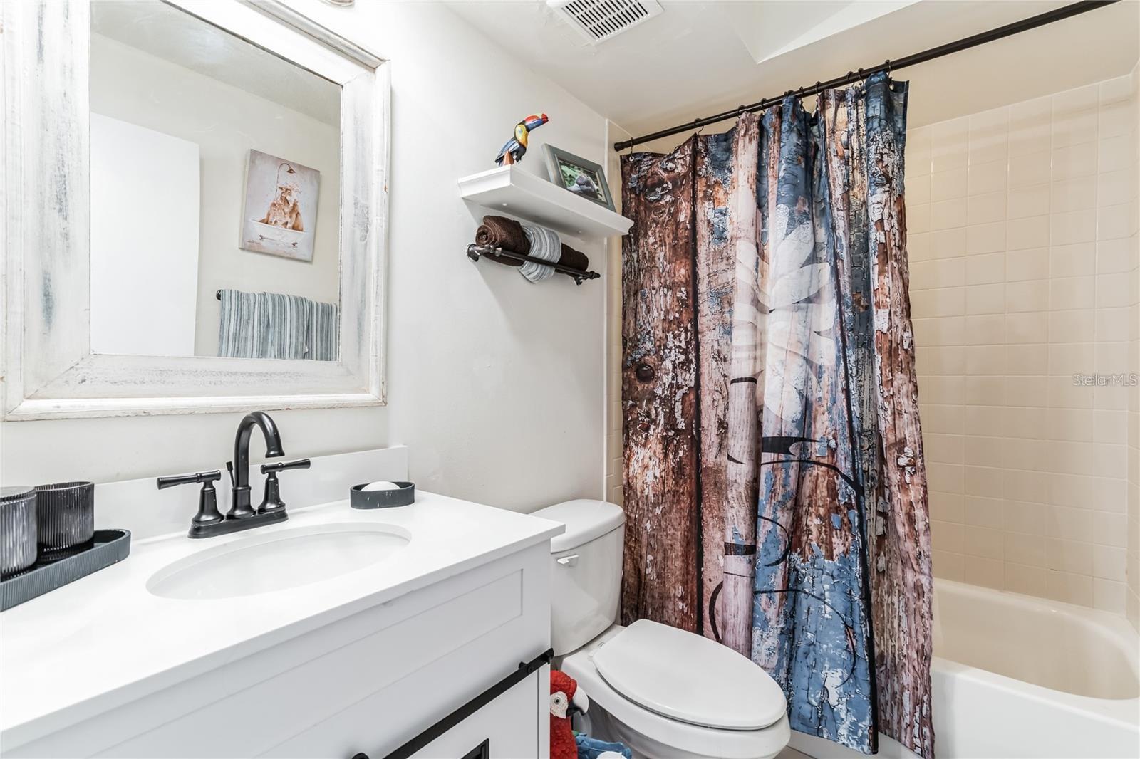 PINEBROOK HOLLOW - Residential