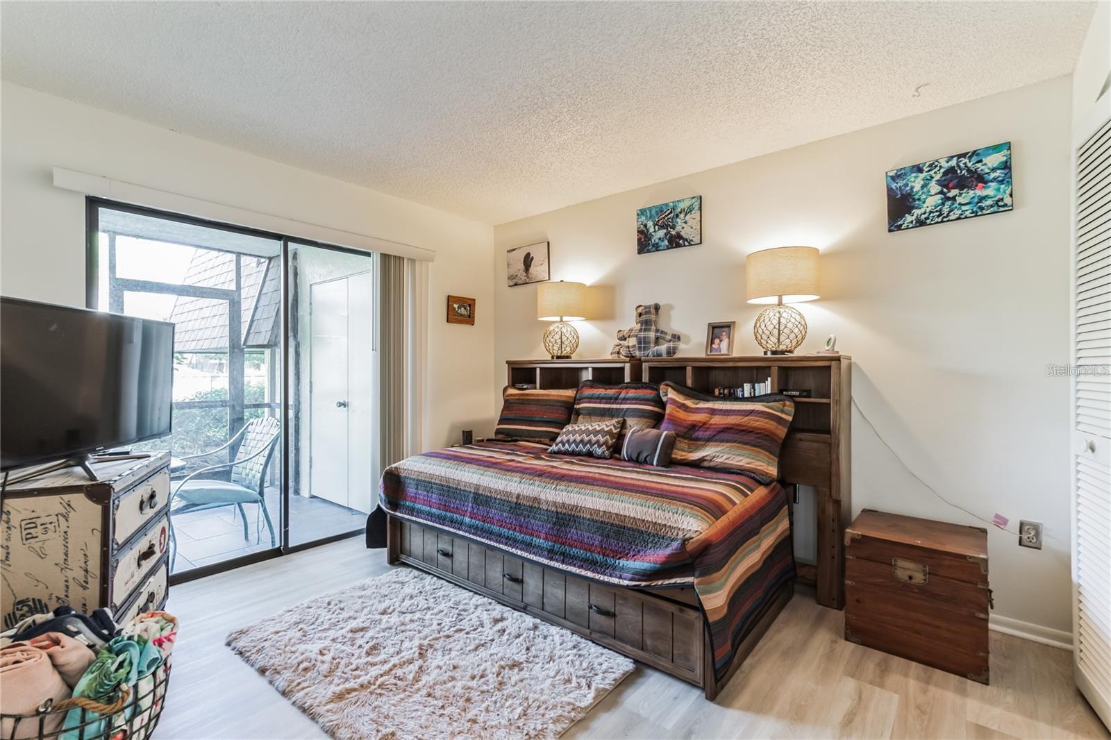 PINEBROOK HOLLOW - Residential