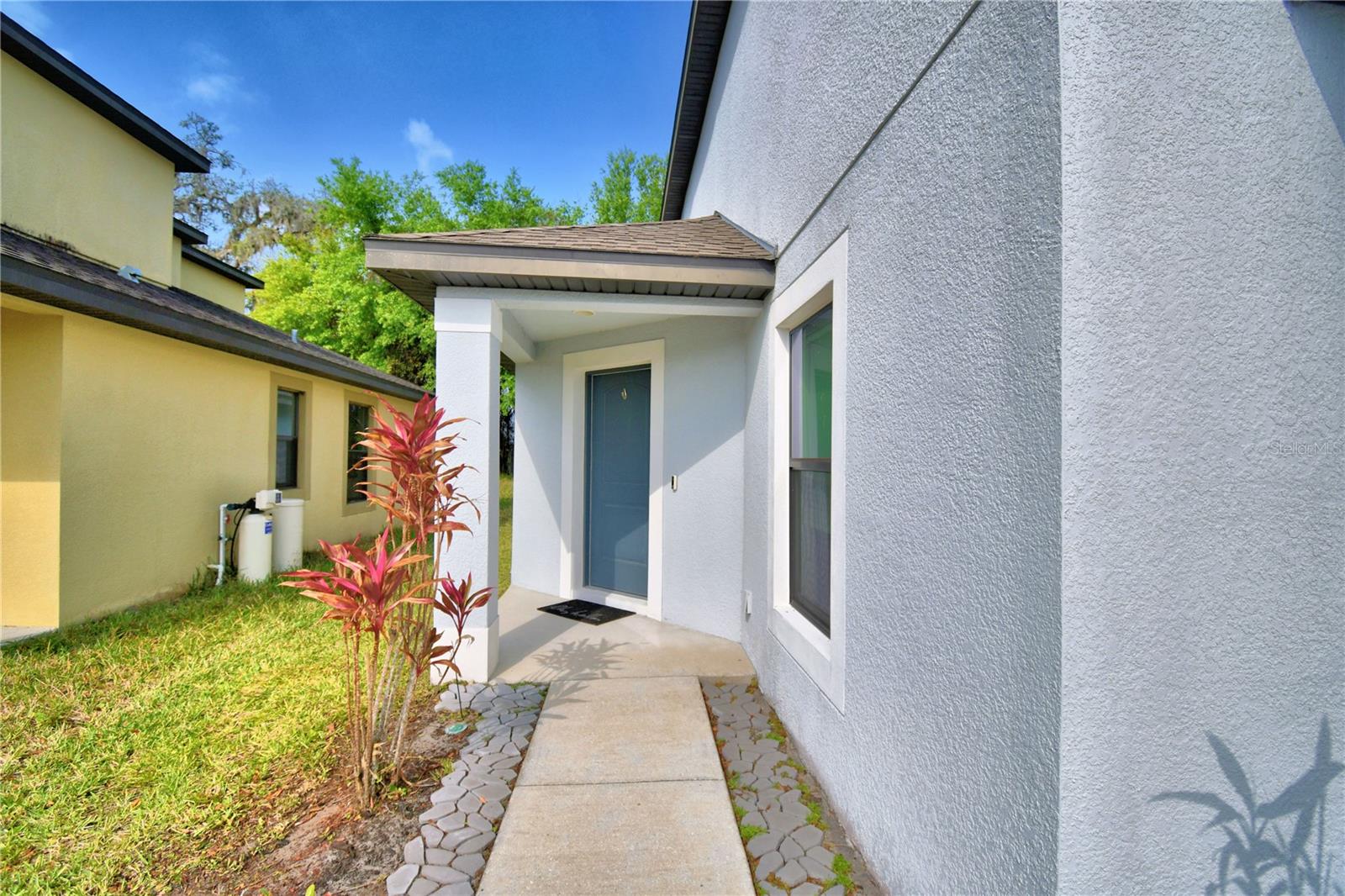 6286 MANITOBA DRIVE