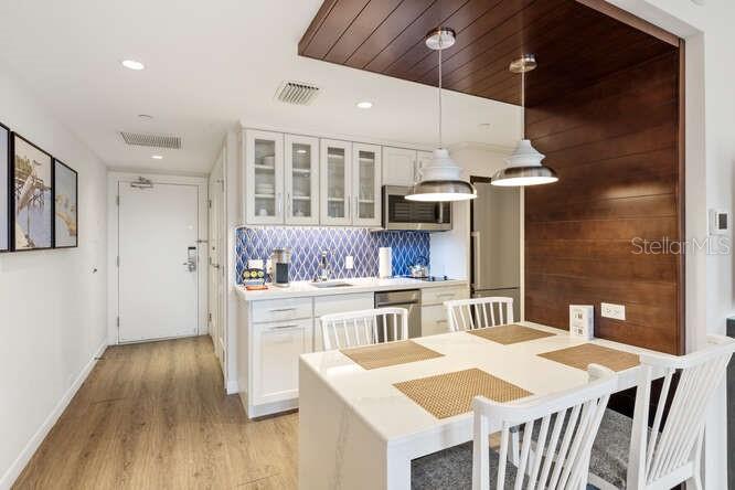 INN ON THE BEACH PH II - Residential