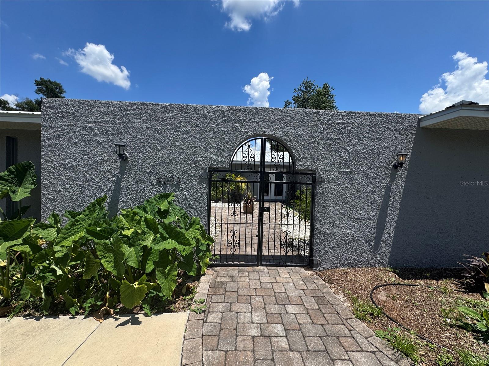 4925 N US HIGHWAY 441