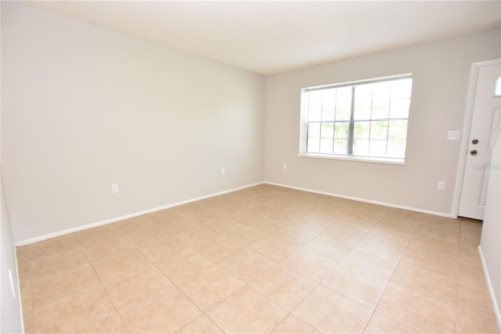 COUNTRY RIDGE ADD - Residential Lease