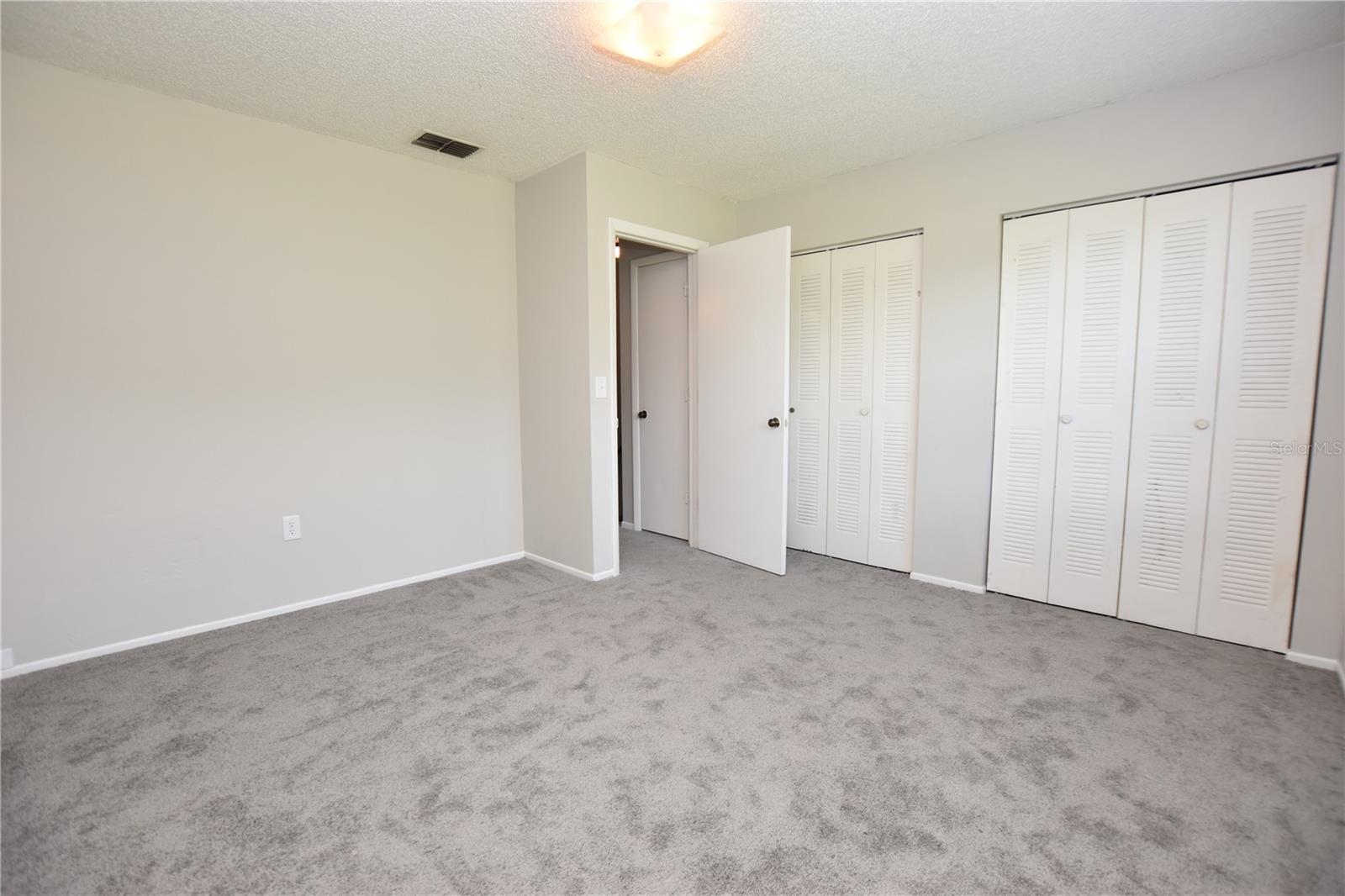 COUNTRY RIDGE ADD - Residential Lease