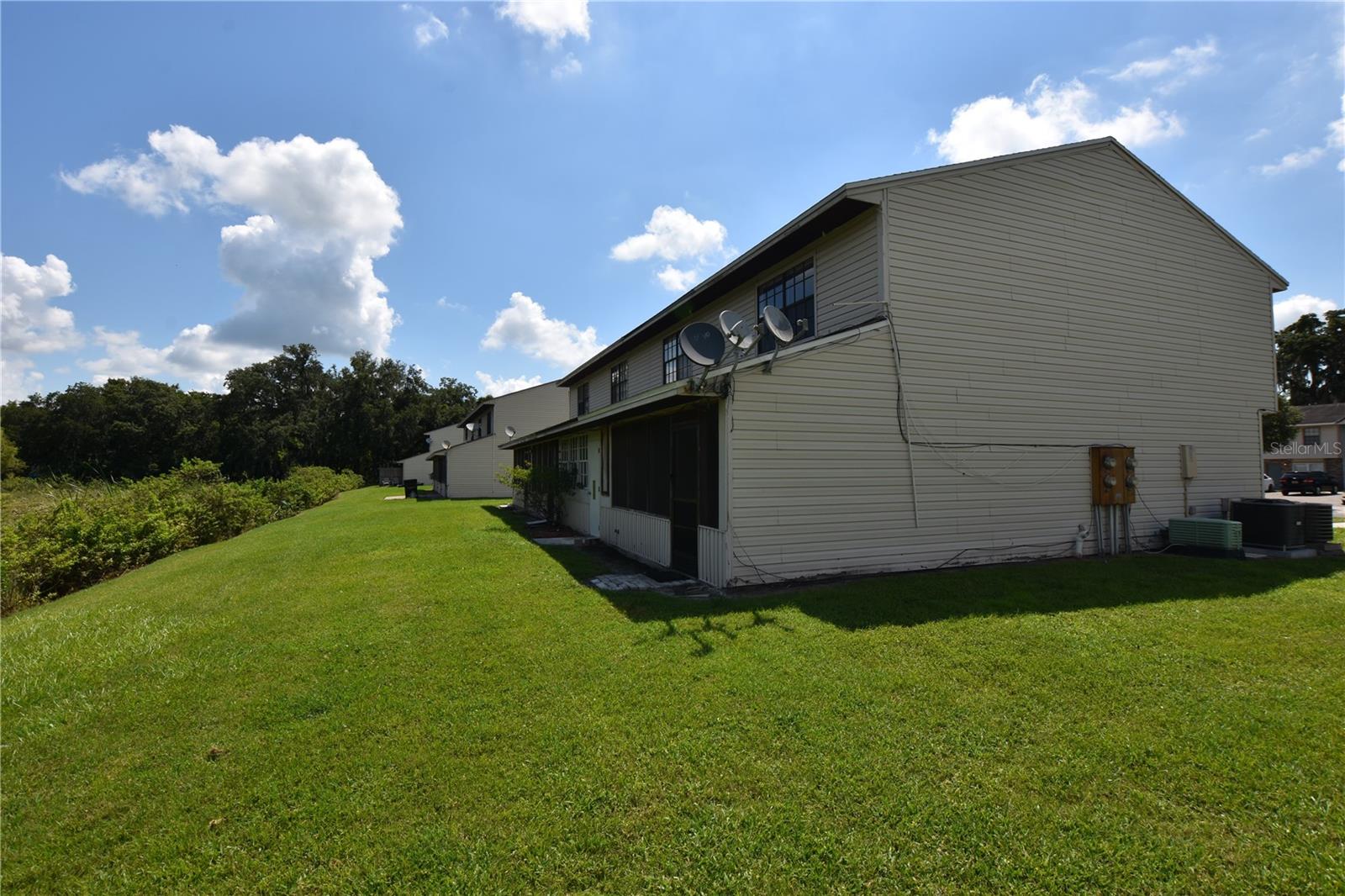 COUNTRY RIDGE ADD - Residential Lease