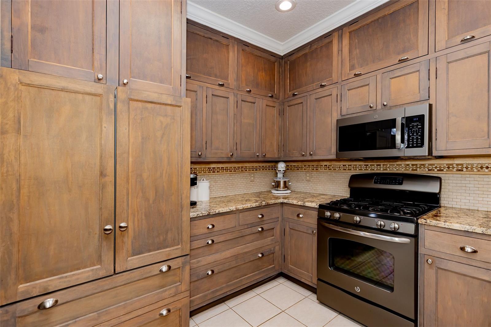 SUMMERGLEN - Residential