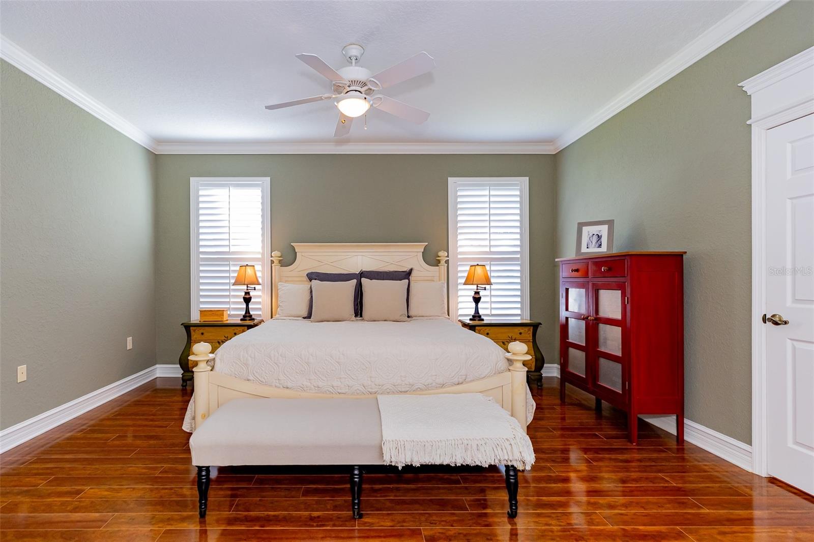 SUMMERGLEN - Residential