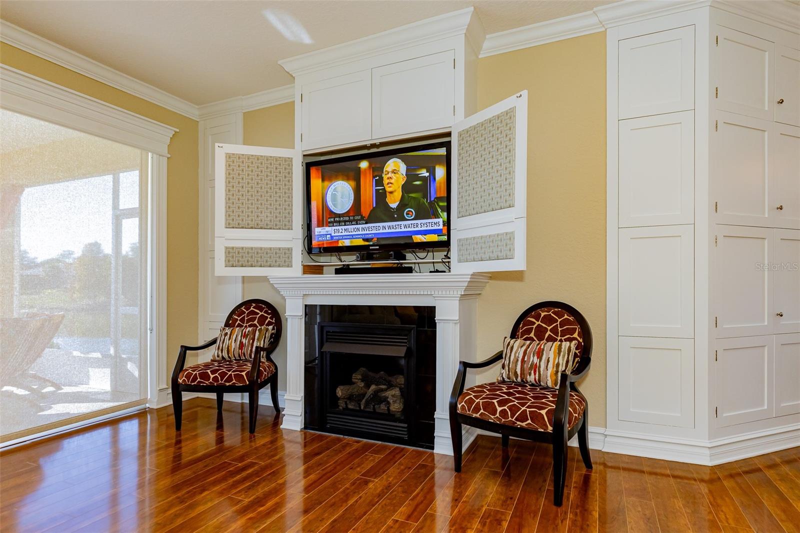 SUMMERGLEN - Residential