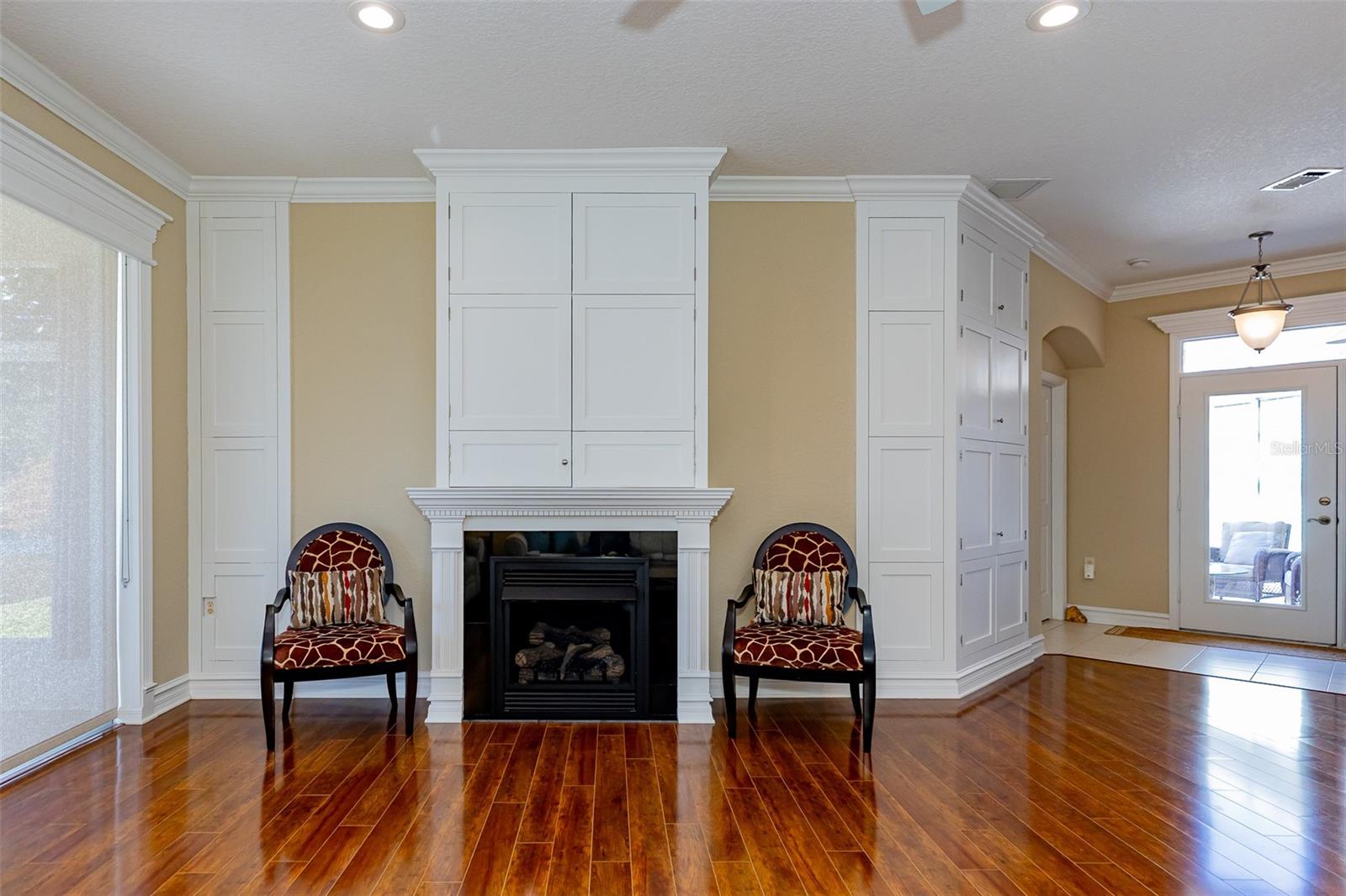 SUMMERGLEN - Residential