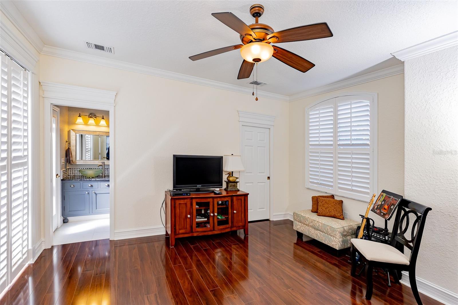 SUMMERGLEN - Residential