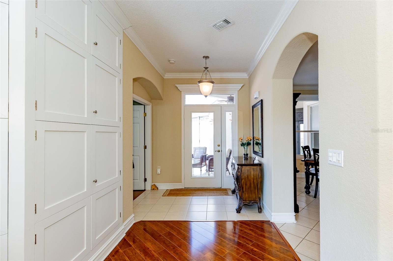 SUMMERGLEN - Residential