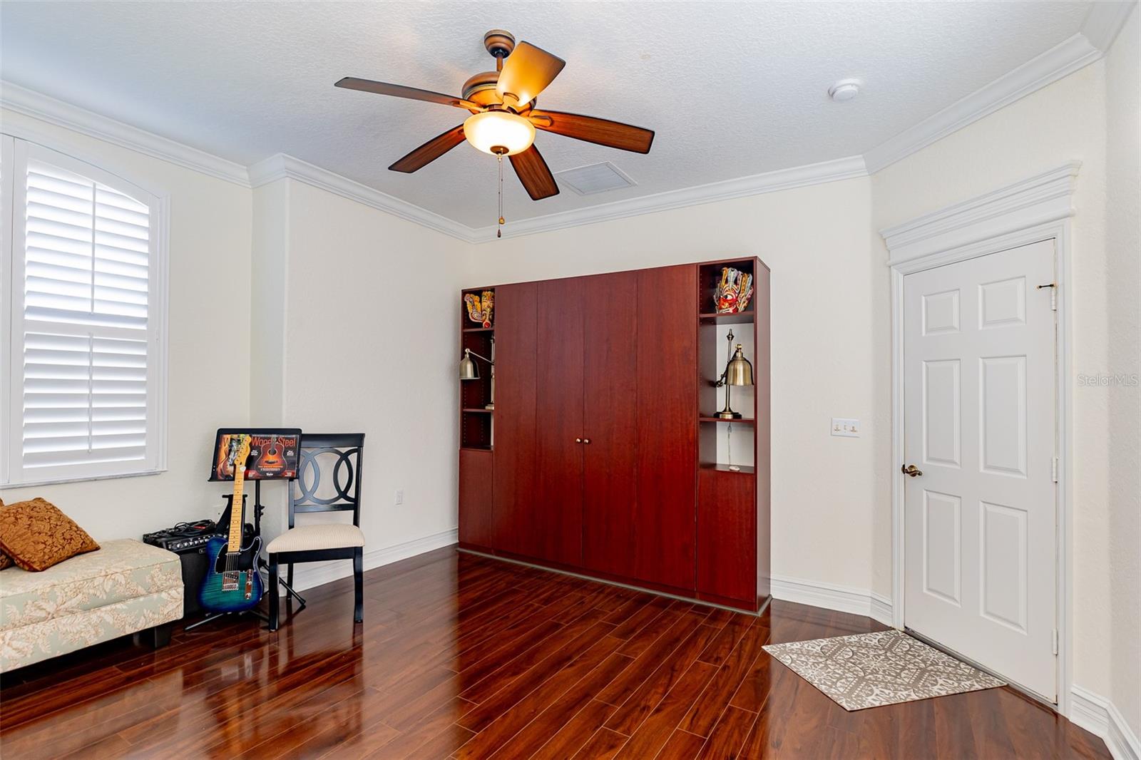 SUMMERGLEN - Residential