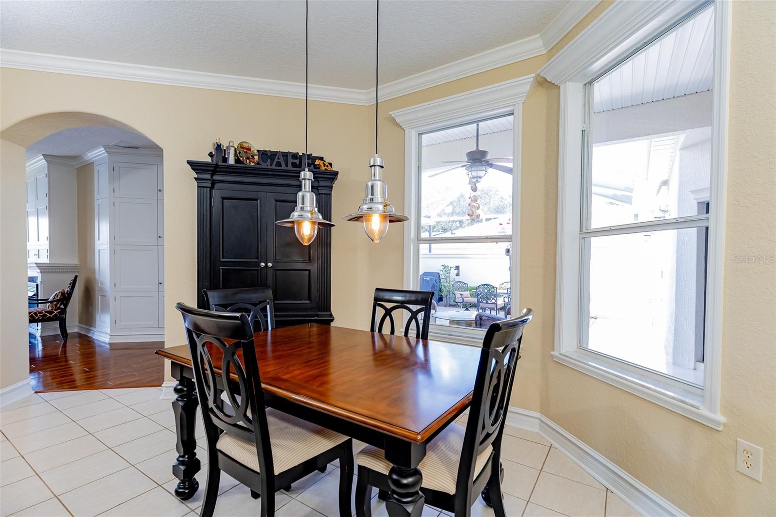 SUMMERGLEN - Residential