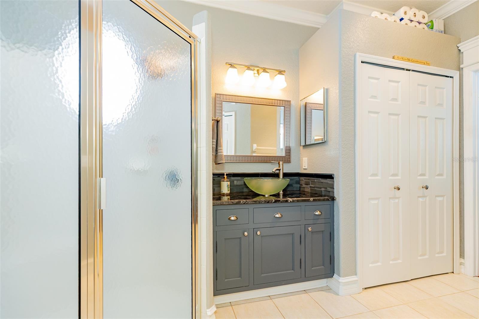 SUMMERGLEN - Residential