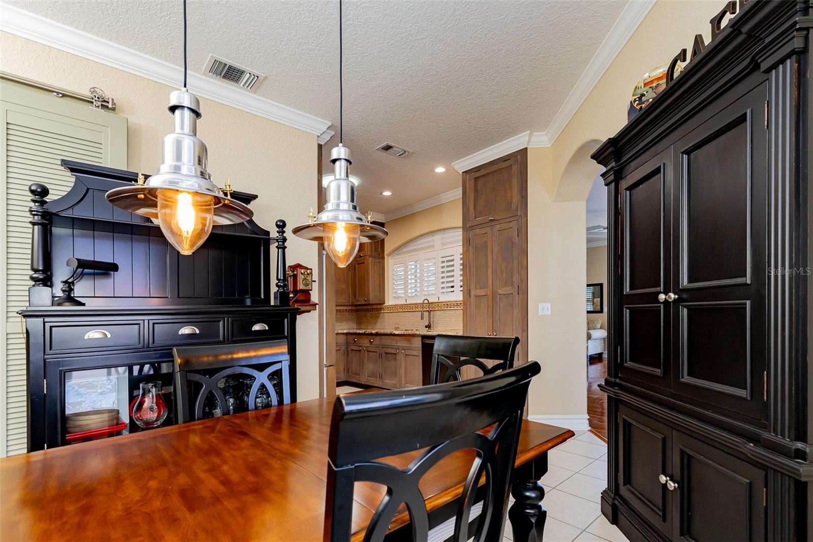 SUMMERGLEN - Residential