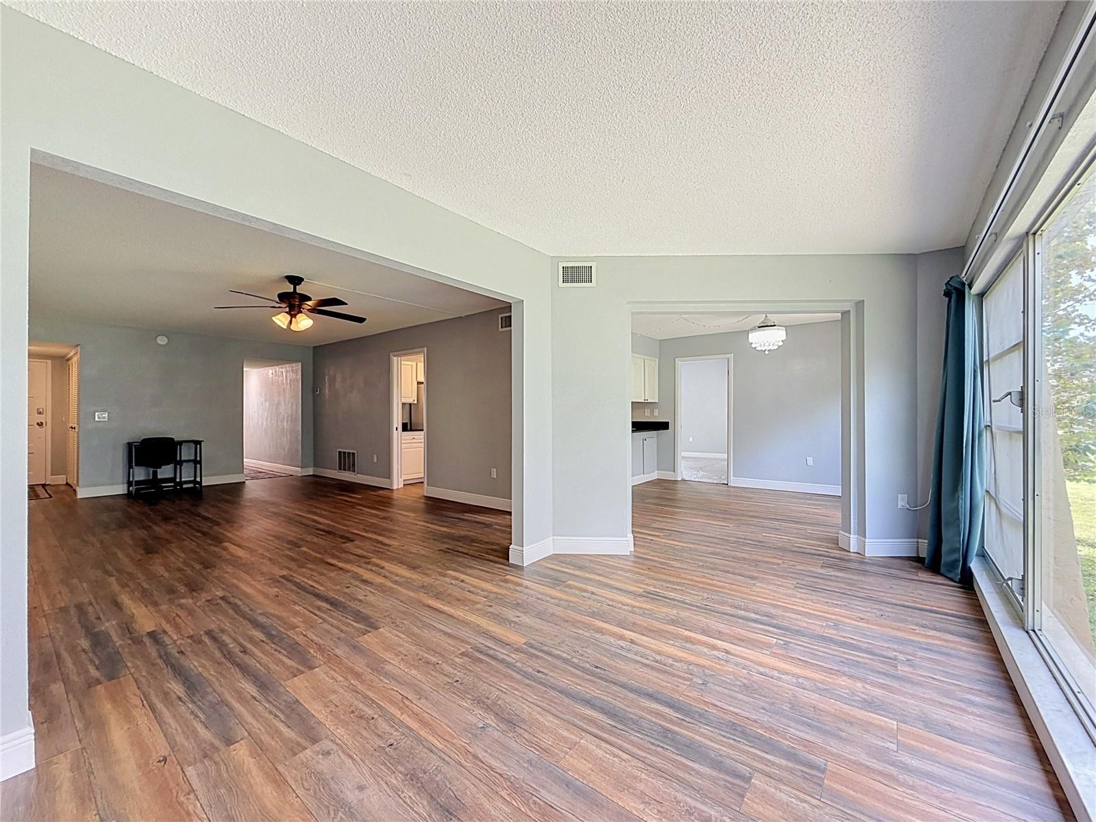 225 COUNTRY CLUB DRIVE E252