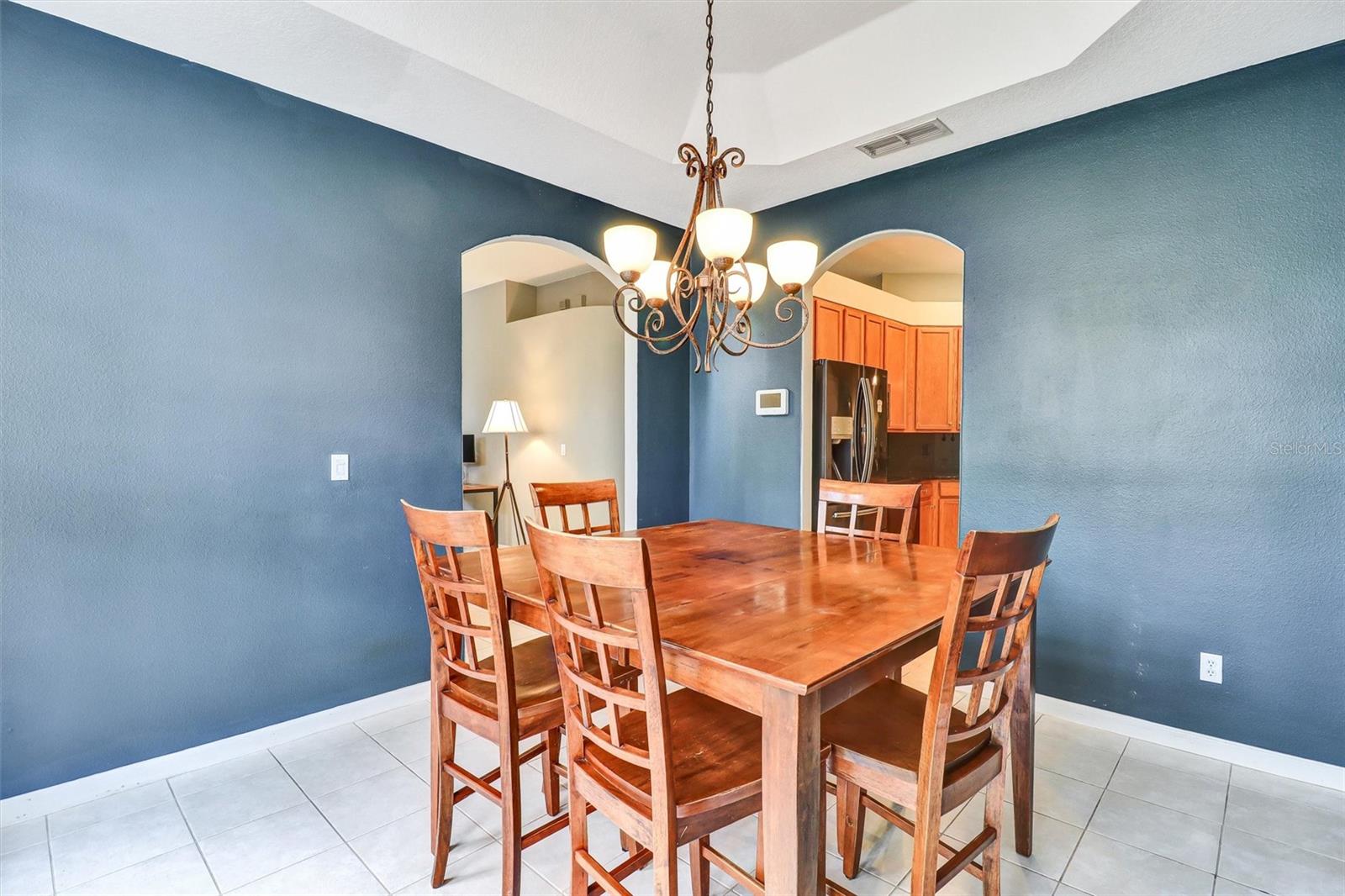 BROOKHAVEN OAKS - Residential