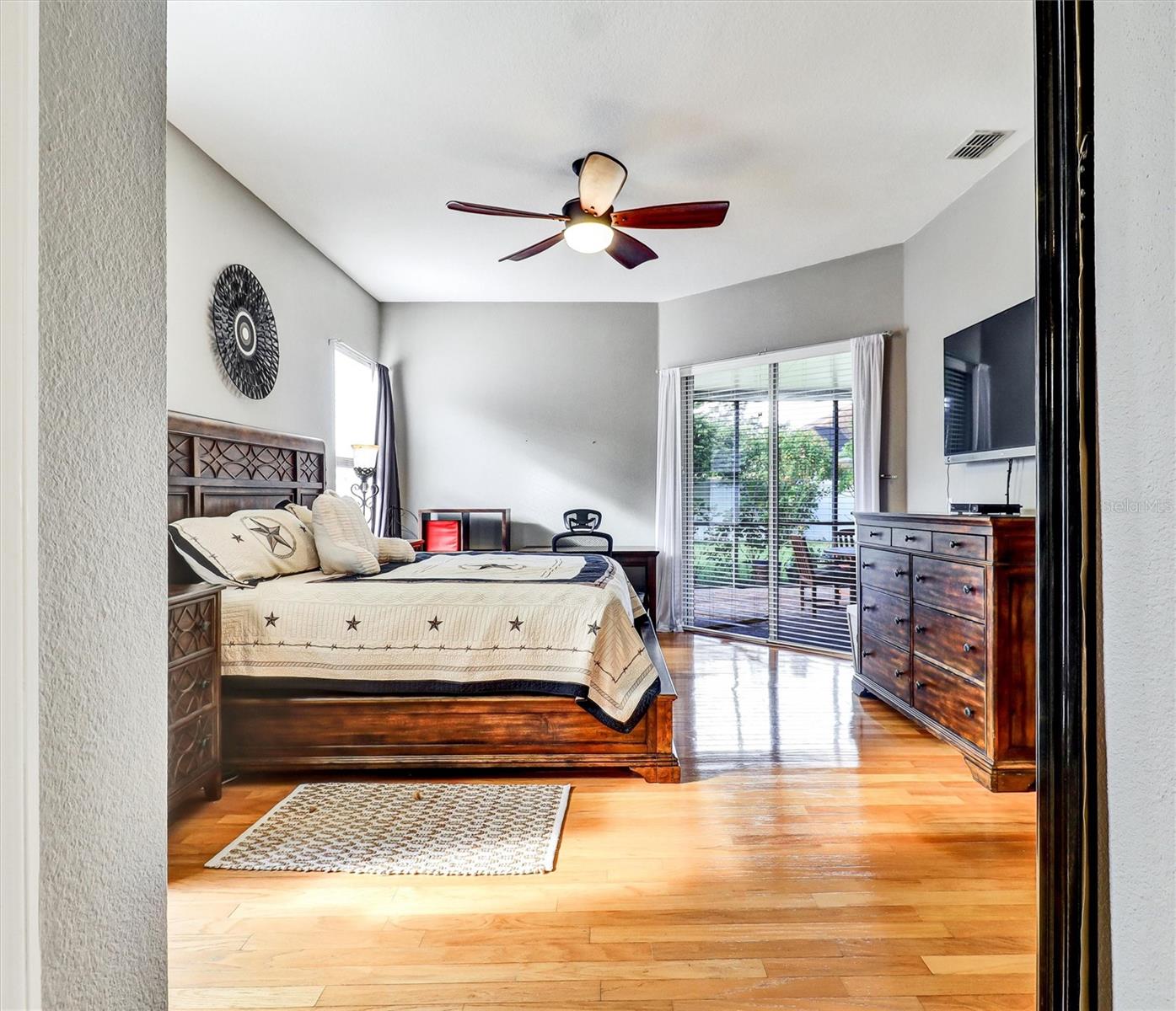 BROOKHAVEN OAKS - Residential